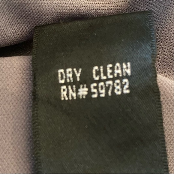 πͺ»HOST PICKπͺ» Adriana Papell Tiered Ruffle Evening Dress - Picture 14 of 14